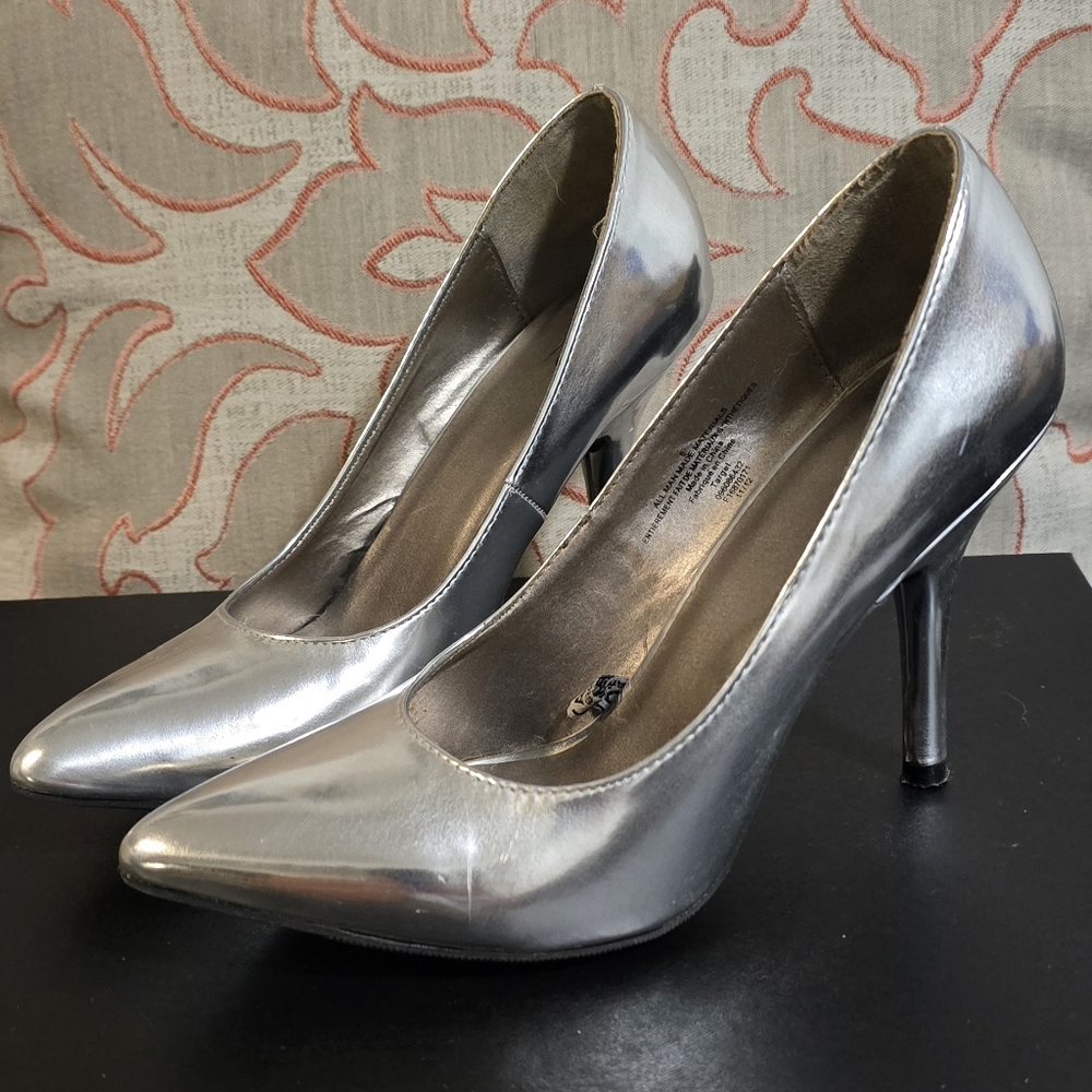 Silver Heels size 6